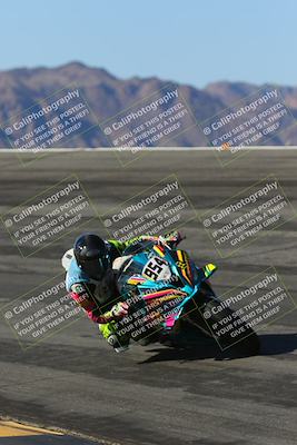 media/Mar-21-2025-CVMA Friday Practice (Fri) [[30cd4fe323]]/3-Racer 2/Session 2 (Bowl)/